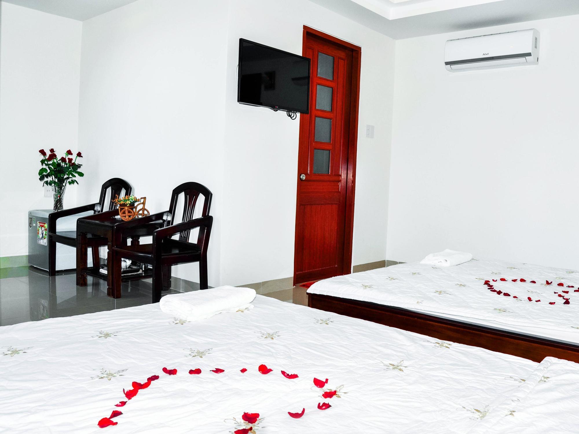 Thien Thanh Hotel - E Dragon Nha Trang Bagian luar foto
