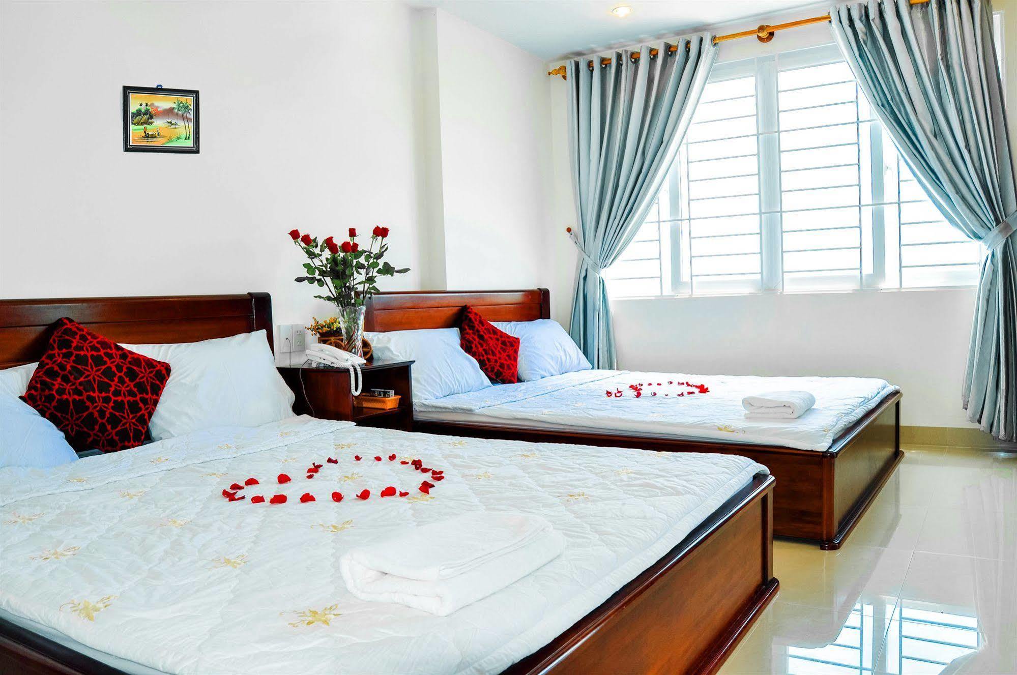 Thien Thanh Hotel - E Dragon Nha Trang Bagian luar foto