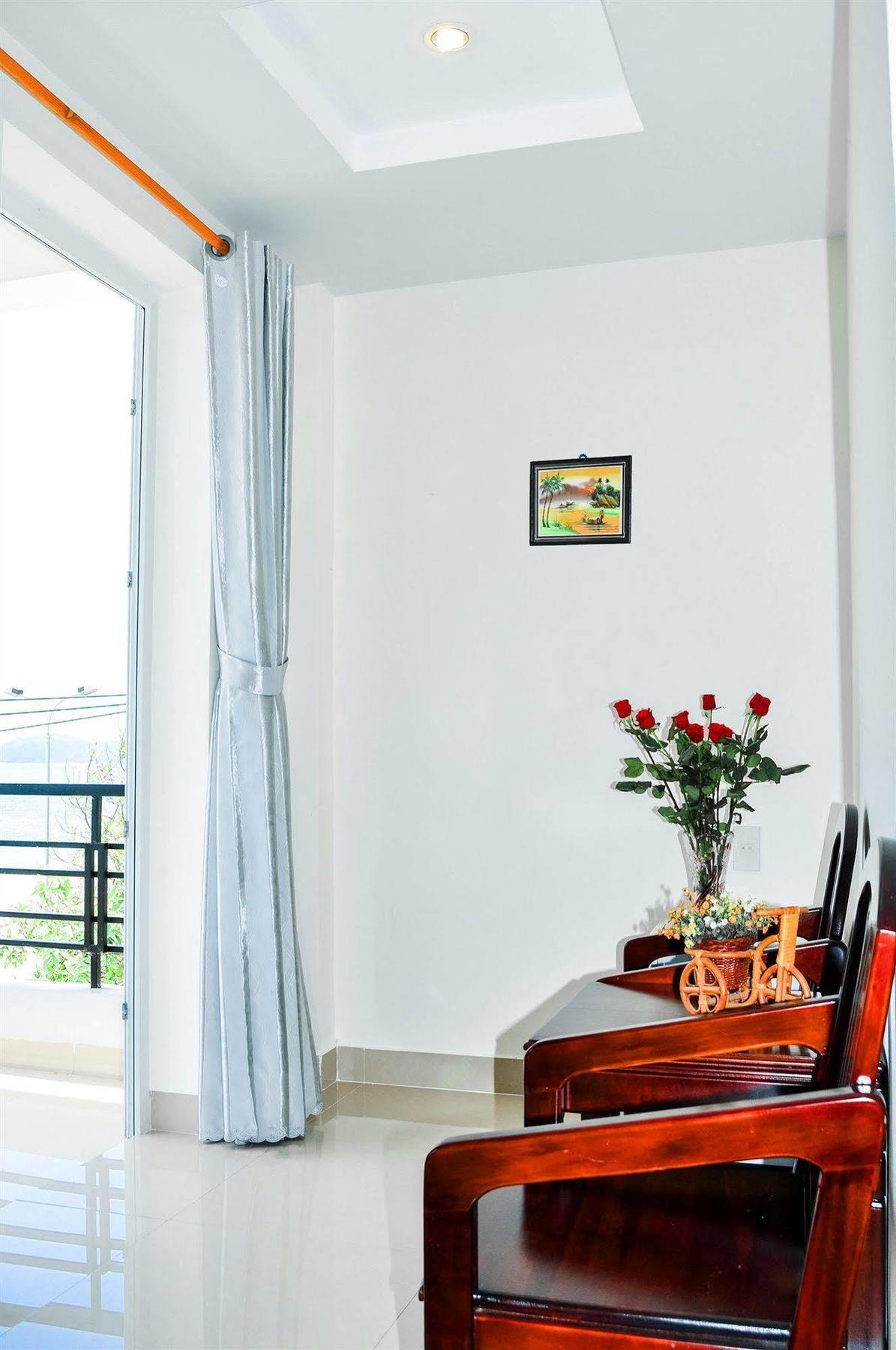 Thien Thanh Hotel - E Dragon Nha Trang Bagian luar foto